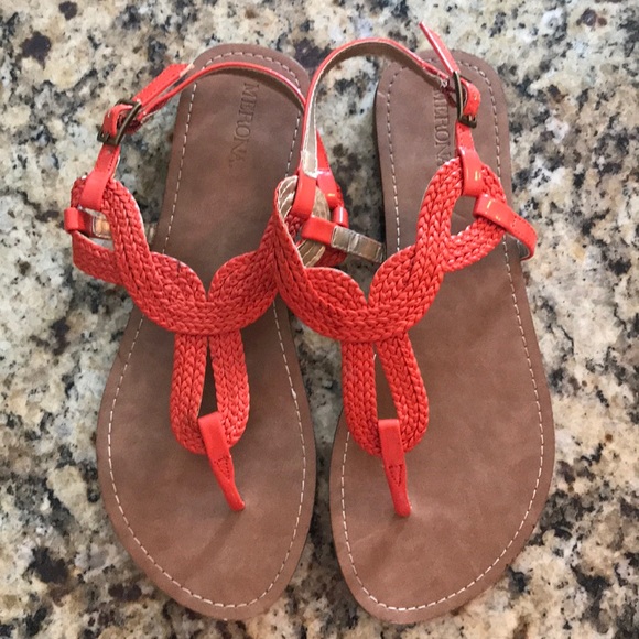 orange sandals size 8